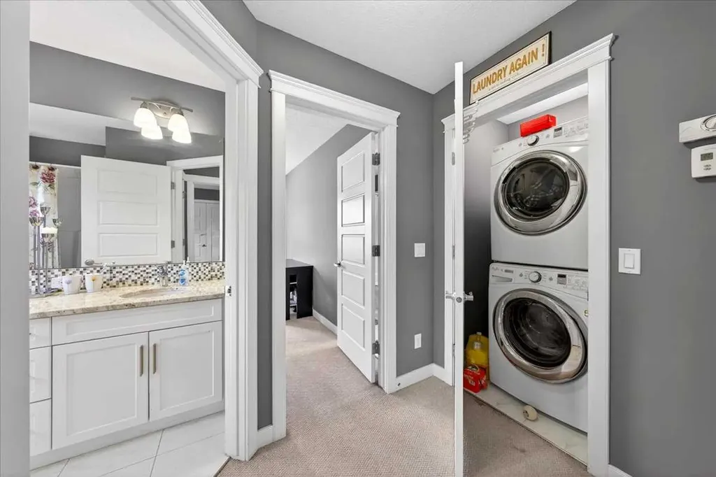 72 Redstone Drive NE Calgary AB t3n 0n2