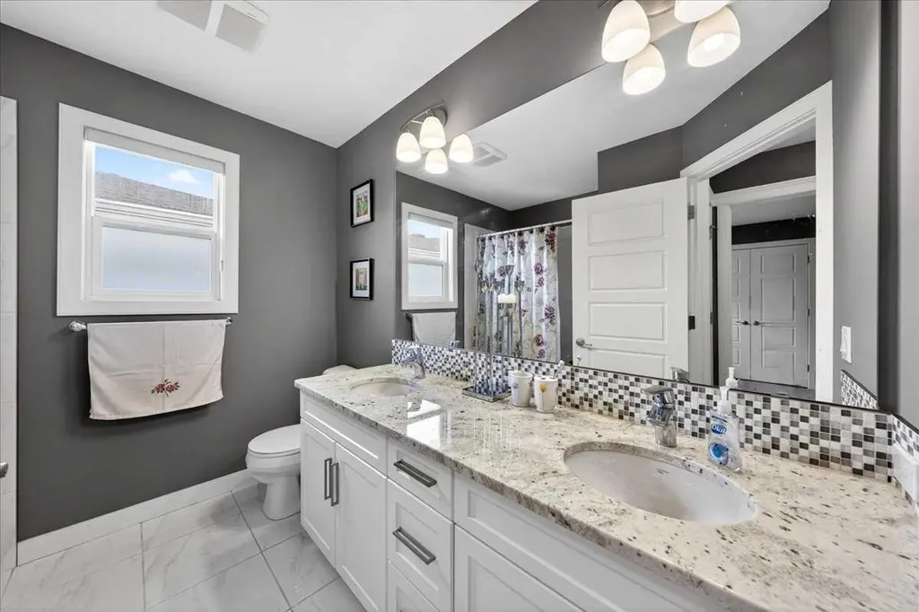 72 Redstone Drive NE Calgary AB t3n 0n2