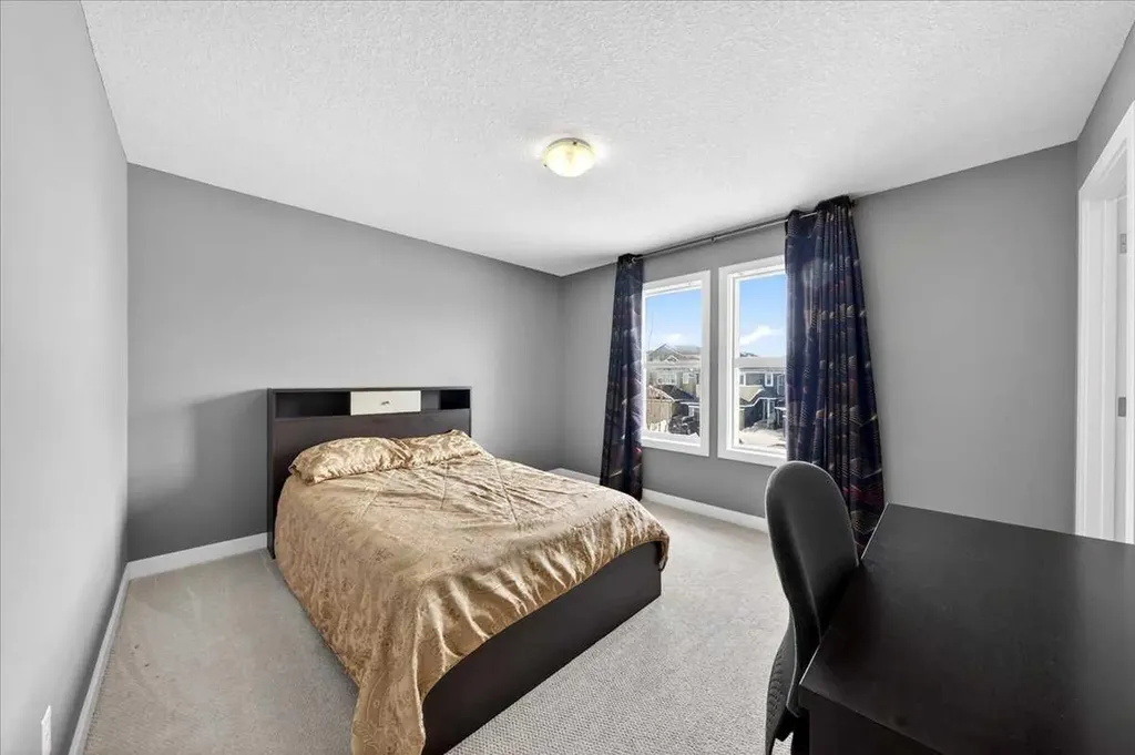 72 Redstone Drive NE Calgary AB t3n 0n2