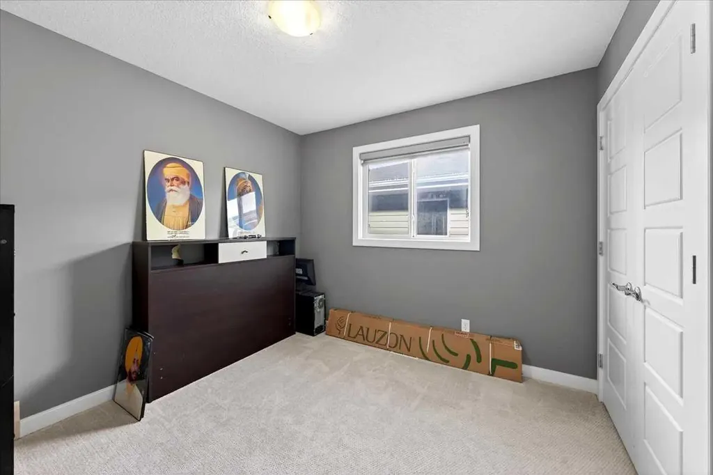 72 Redstone Drive NE Calgary AB t3n 0n2