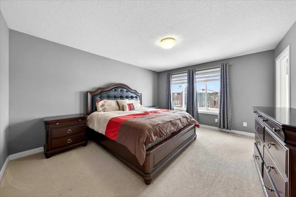 72 Redstone Drive NE Calgary AB t3n 0n2