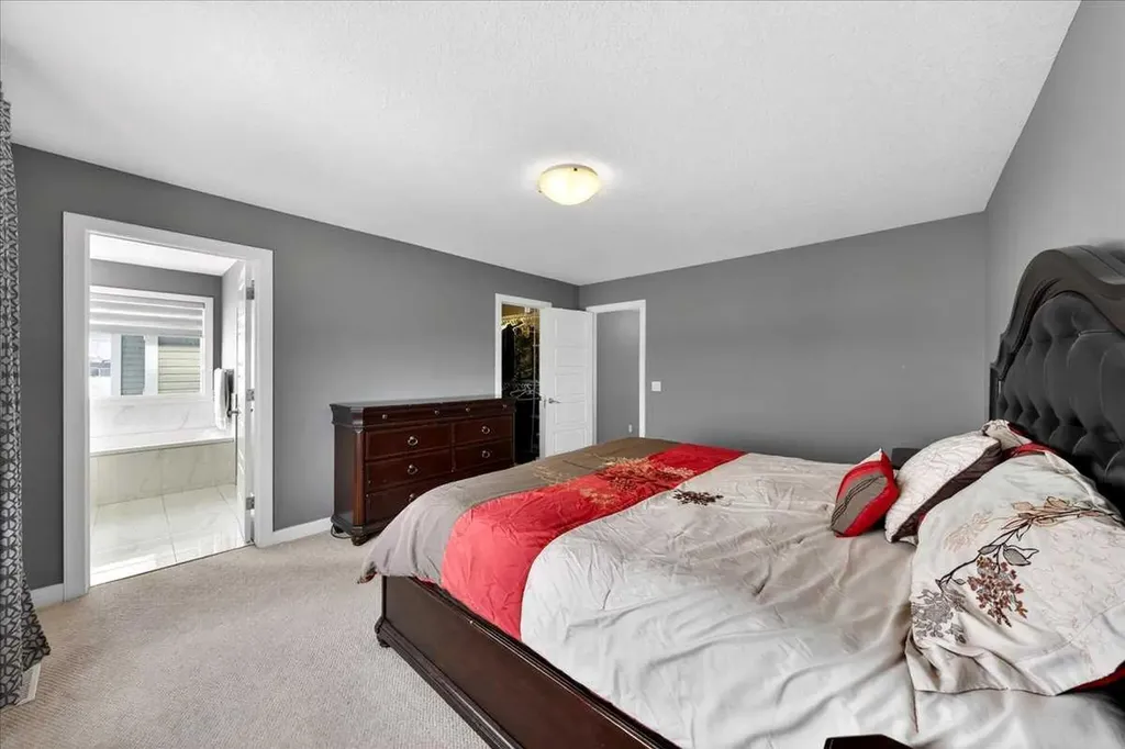 72 Redstone Drive NE Calgary AB t3n 0n2