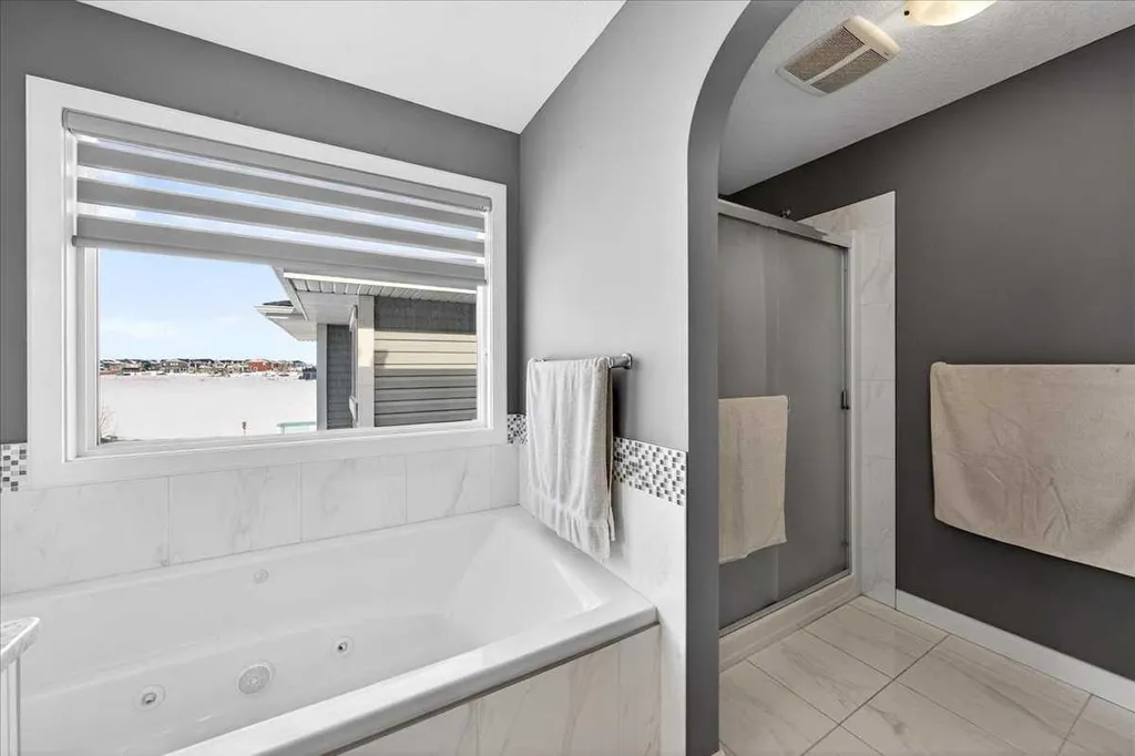 72 Redstone Drive NE Calgary AB t3n 0n2