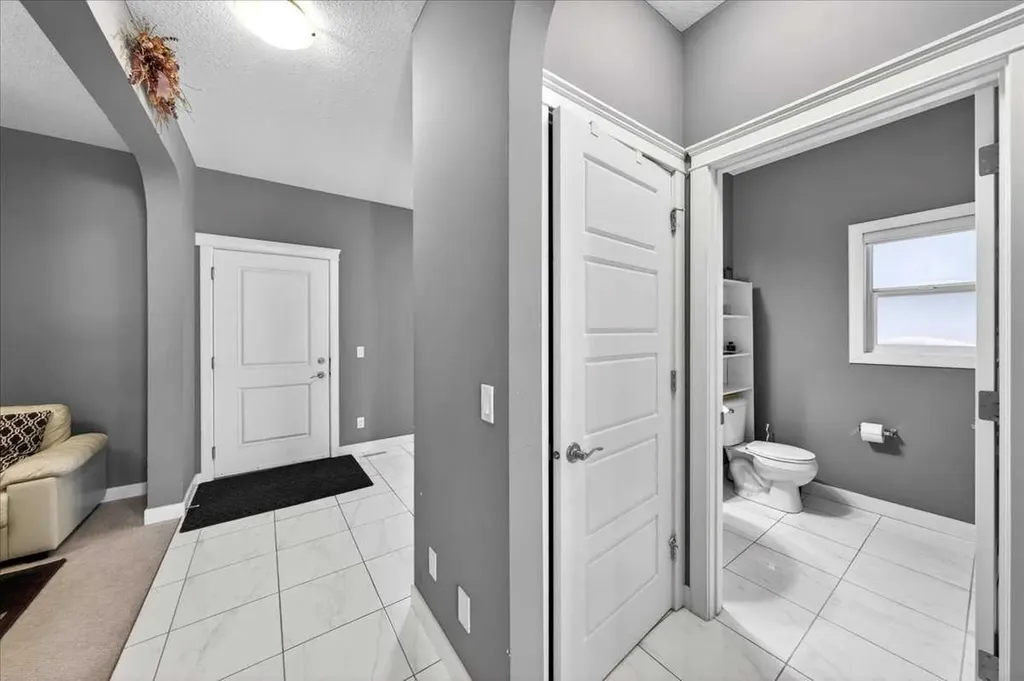 72 Redstone Drive NE Calgary AB t3n 0n2