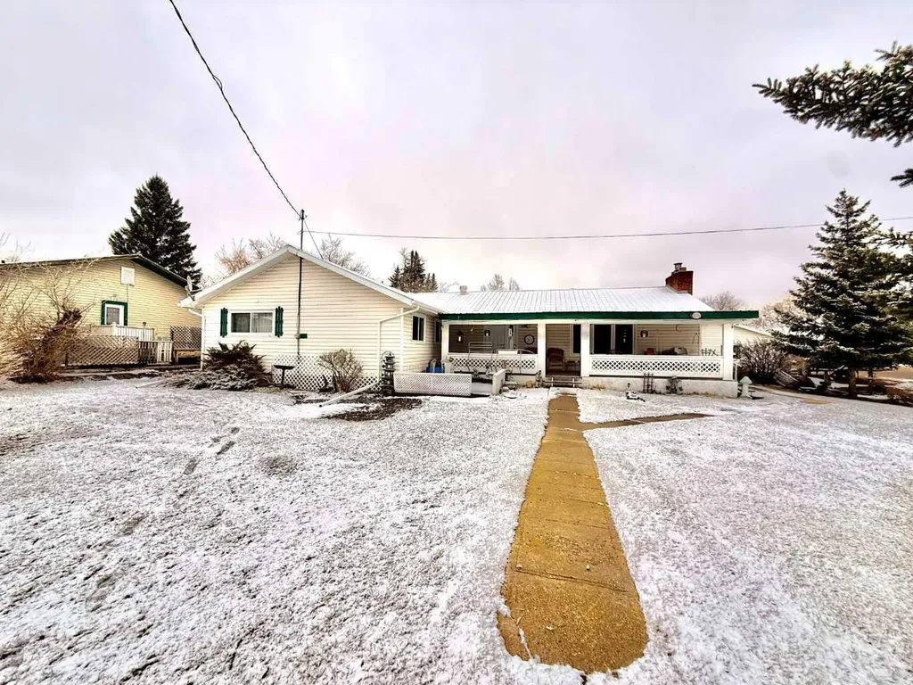 5111 49 Street Irma AB T0B 2H0