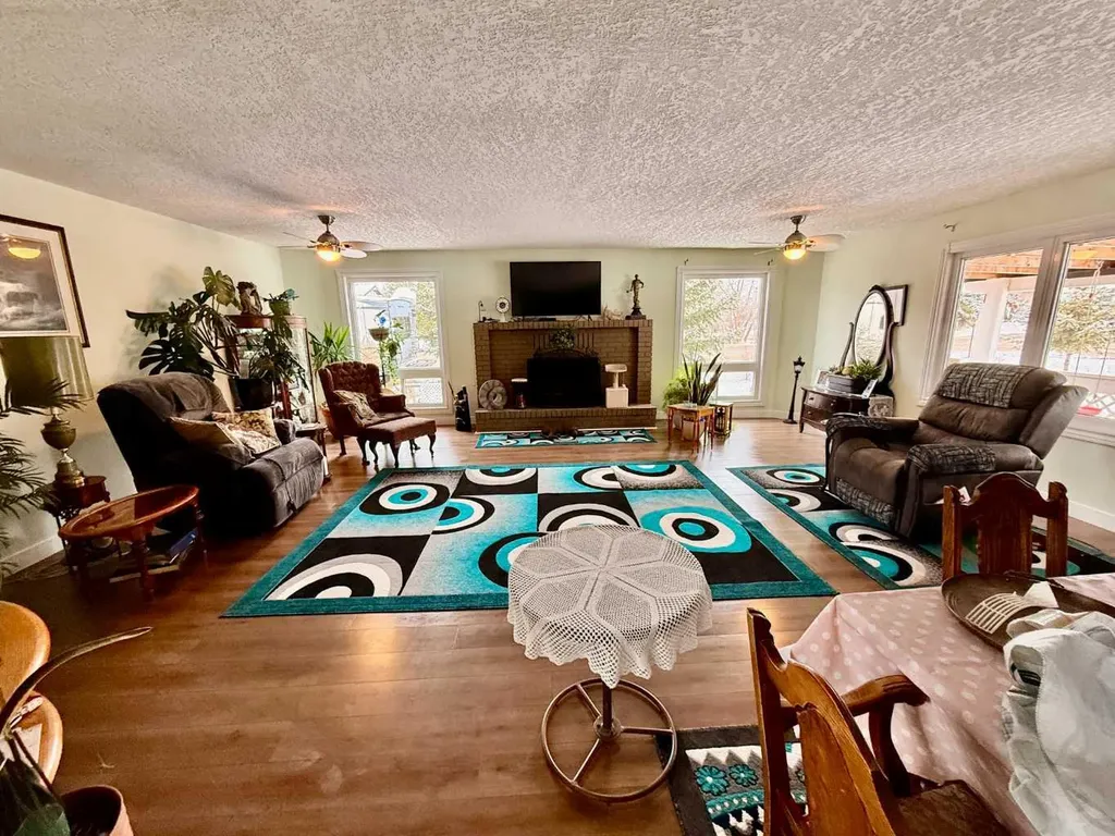 5111 49 Street Irma AB T0B 2H0