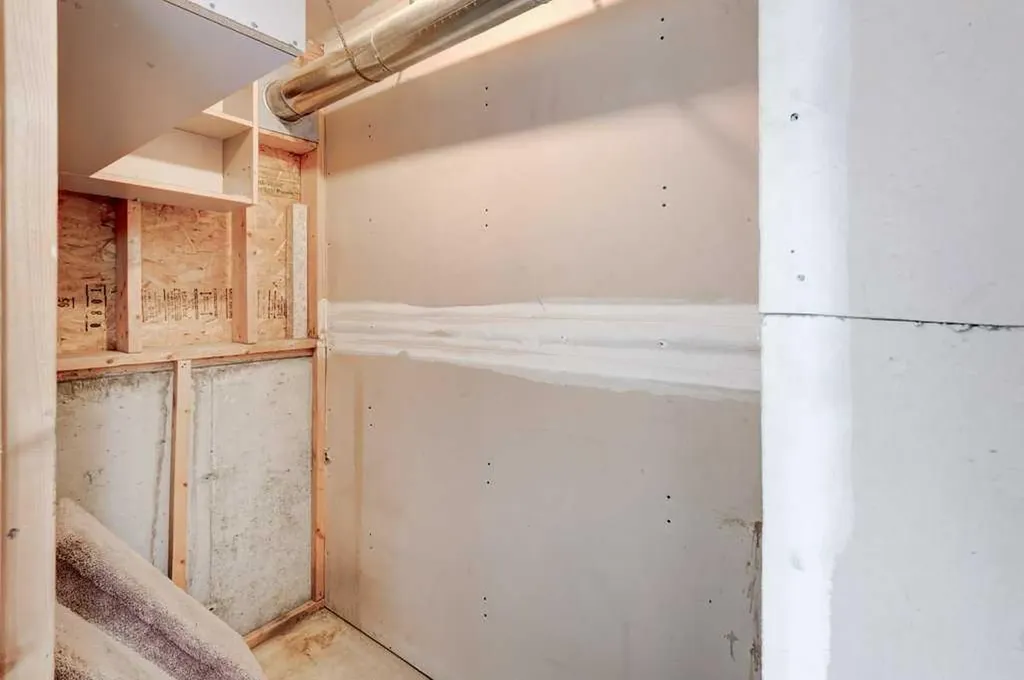 10 Sierra Morena Mews SW Calgary AB T3H 3K5