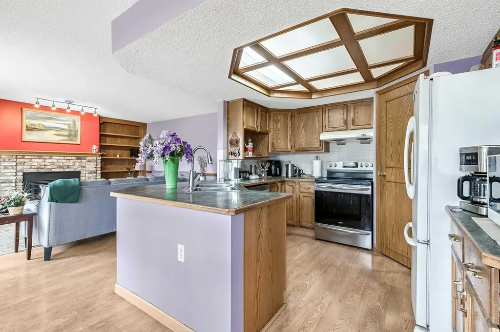 124 Catalina Place NE Calgary AB T1Y6S3