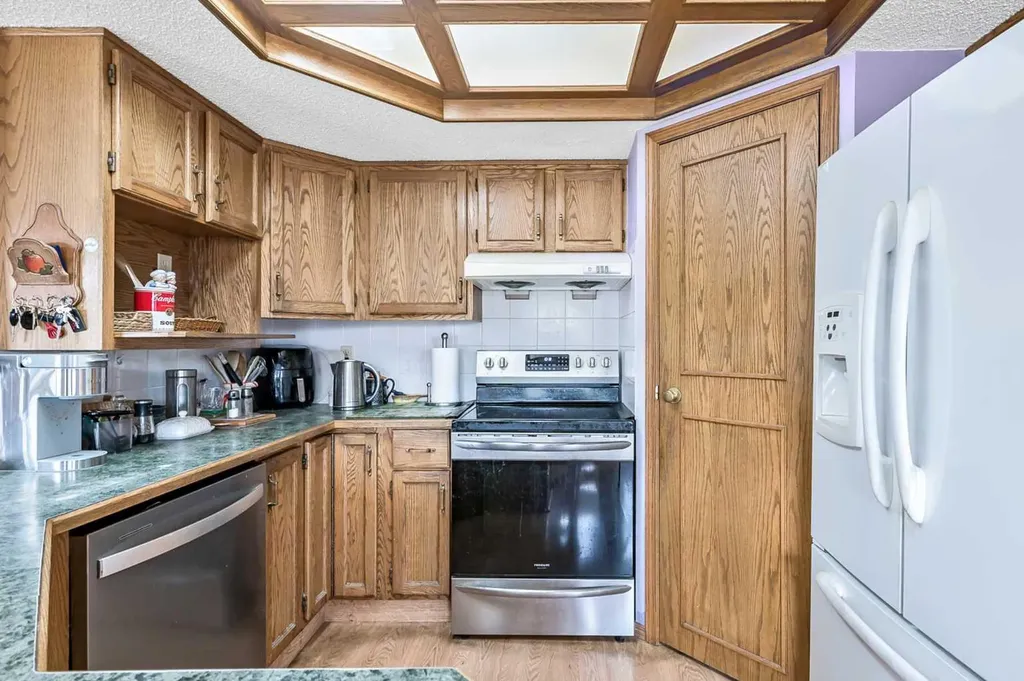 124 Catalina Place NE Calgary AB T1Y6S3