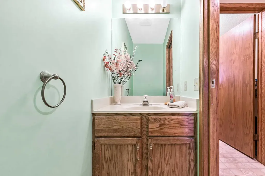 124 Catalina Place NE Calgary AB T1Y6S3