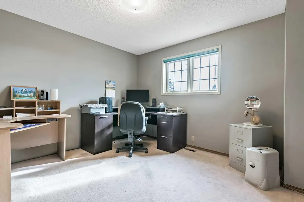 124 Catalina Place NE Calgary AB T1Y6S3