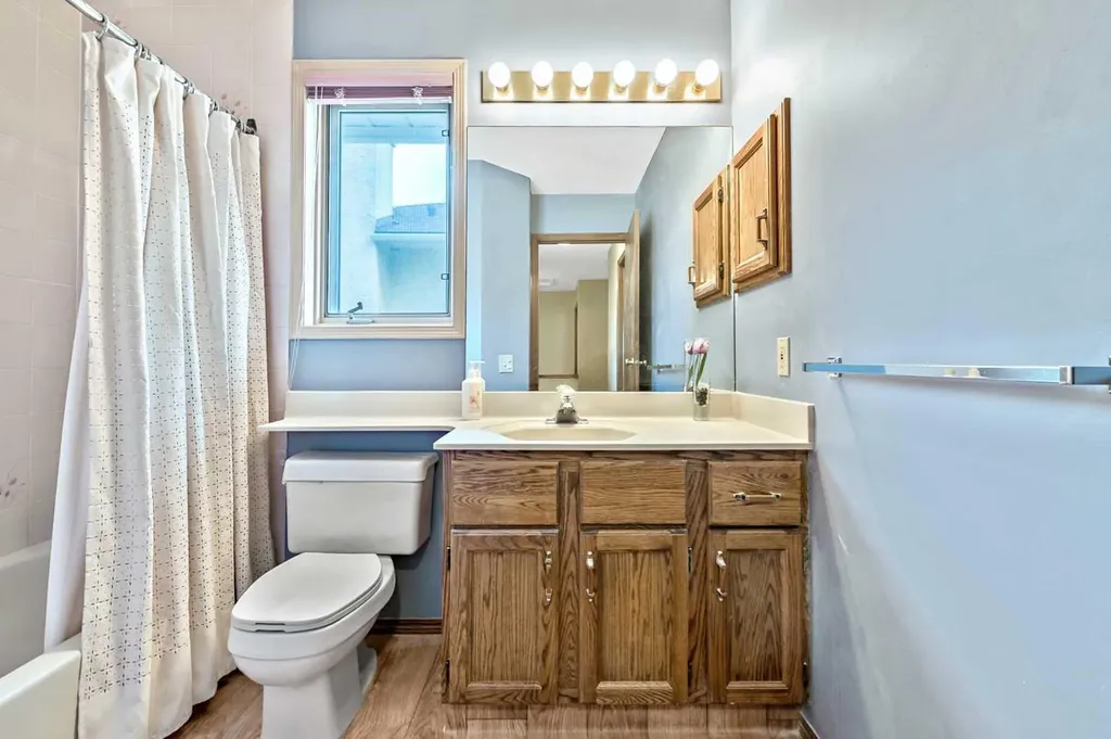 124 Catalina Place NE Calgary AB T1Y6S3