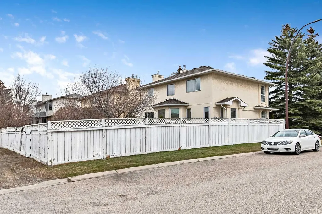 124 Catalina Place NE Calgary AB T1Y6S3