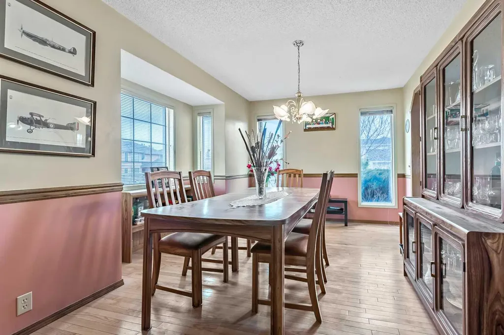 124 Catalina Place NE Calgary AB T1Y6S3