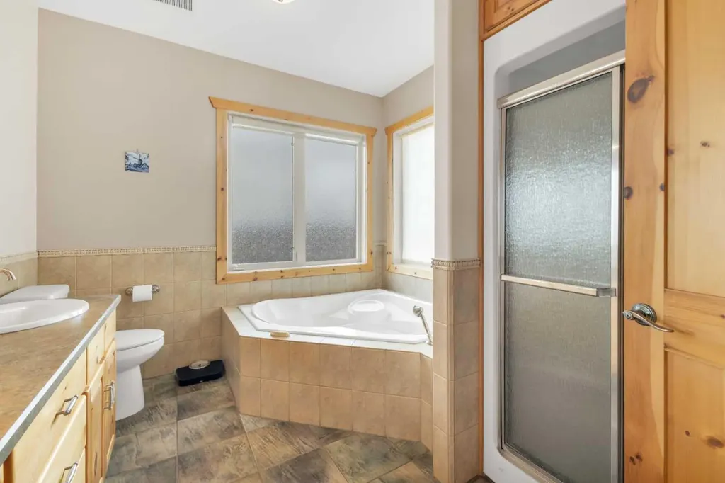 27111 Highway 597 Rural Lacombe County AB T0M 0J0
