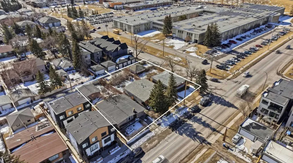 2135, 2139, 2143 50 Avenue SW Calgary AB T2T 2W5