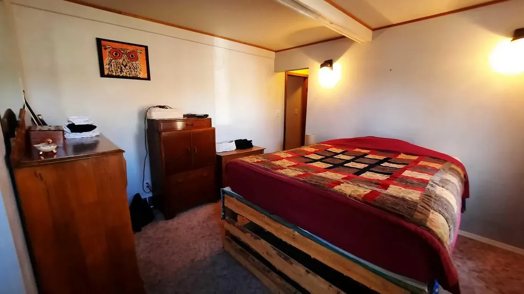 1111 2 Avenue W Drumheller AB T0J0Y2