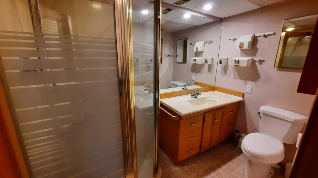 1111 2 Avenue W Drumheller AB T0J0Y2
