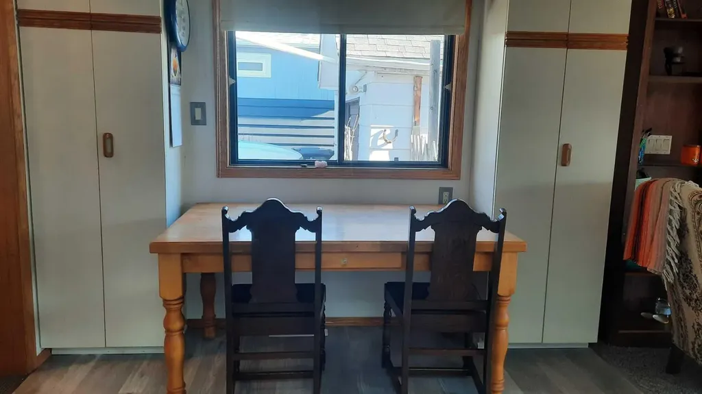 1111 2 Avenue W Drumheller AB T0J0Y2