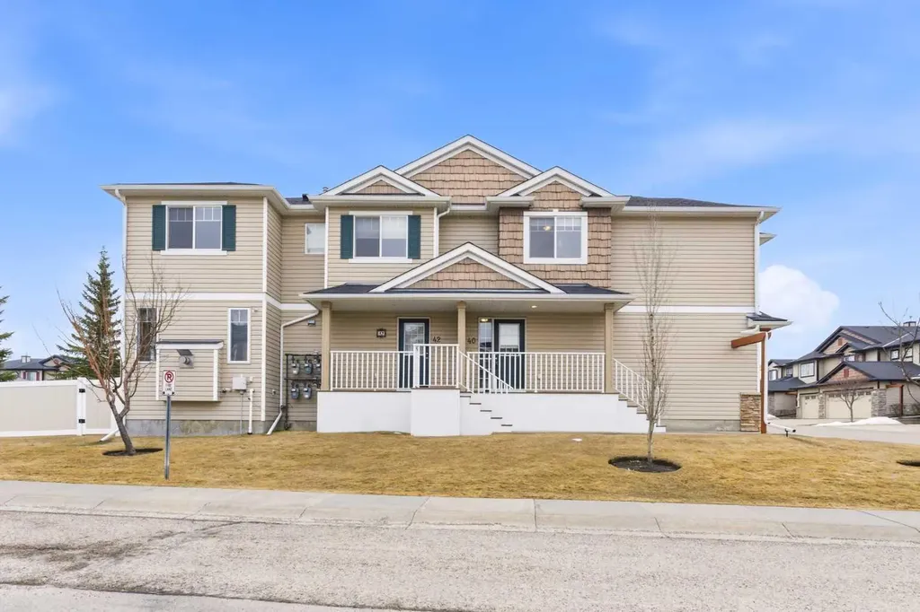 40 Royal Birch Mount NW Calgary AB T3G 5W9