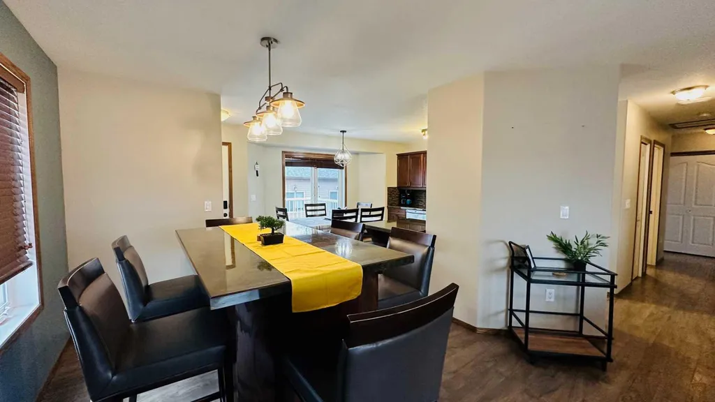 609 1 Street SW Drumheller AB T0J 0Y6