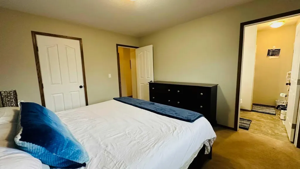 609 1 Street SW Drumheller AB T0J 0Y6
