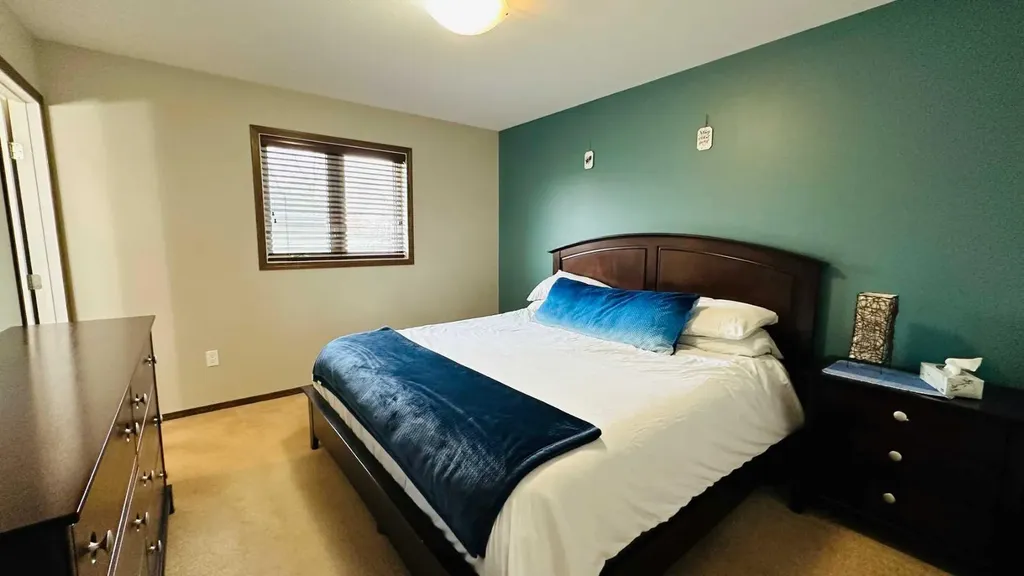 609 1 Street SW Drumheller AB T0J 0Y6