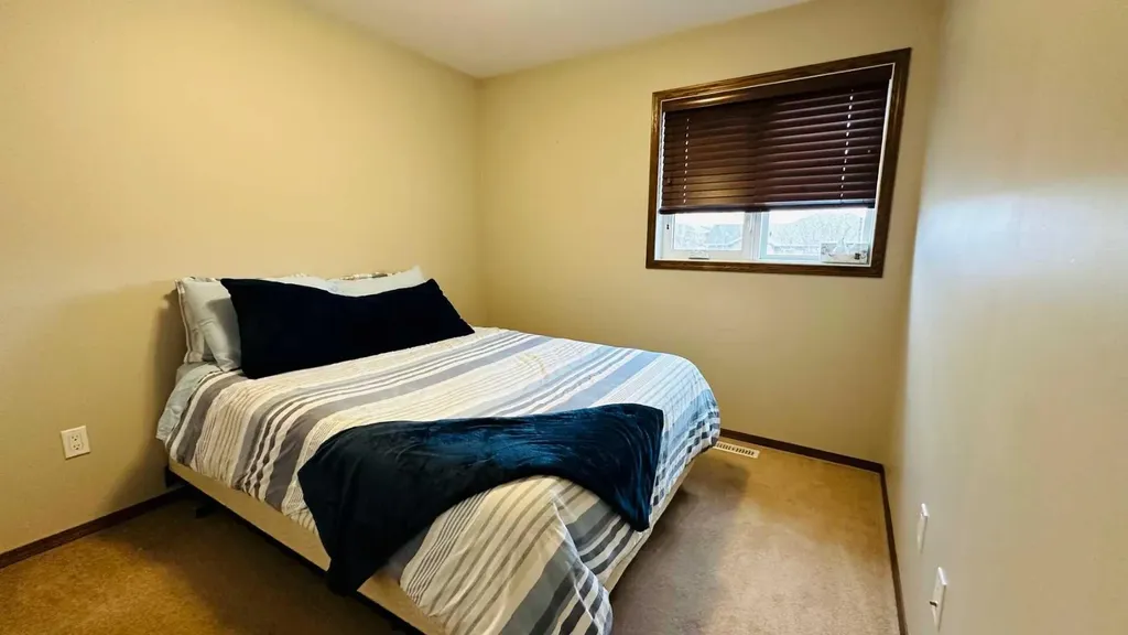 609 1 Street SW Drumheller AB T0J 0Y6