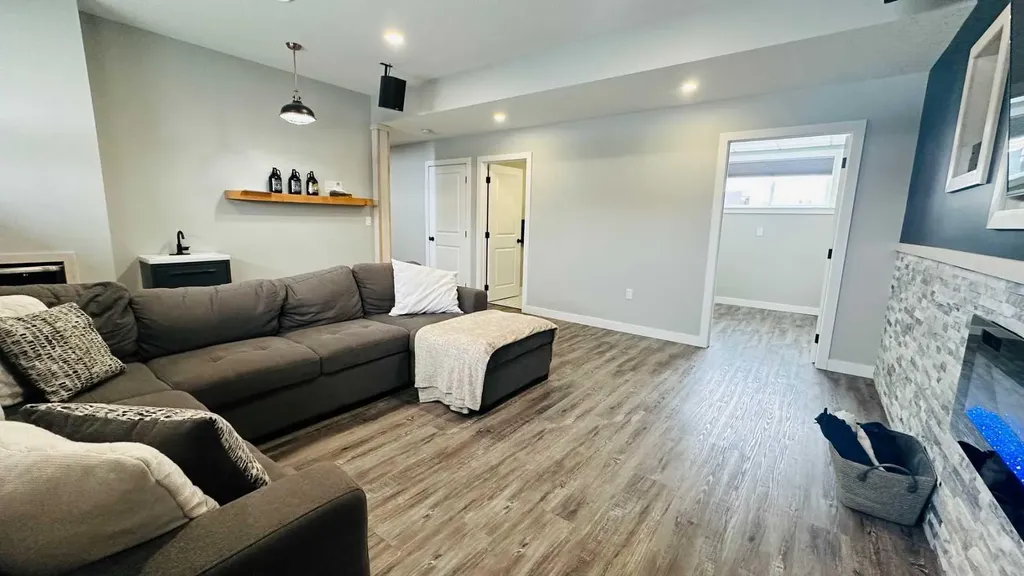 609 1 Street SW Drumheller AB T0J 0Y6