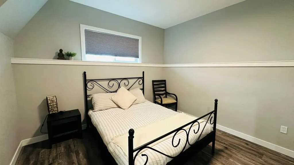 609 1 Street SW Drumheller AB T0J 0Y6