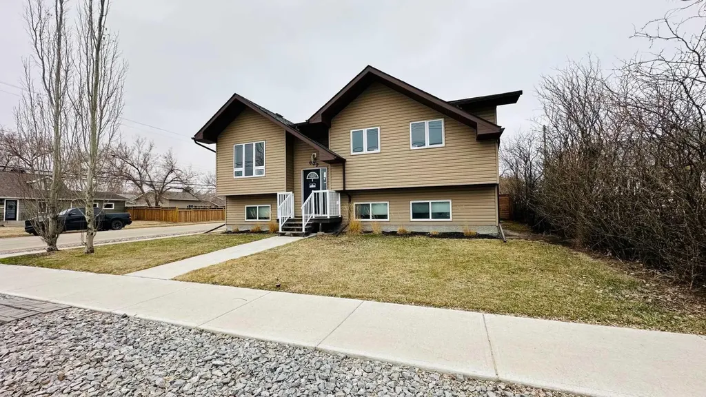 609 1 Street SW Drumheller AB T0J 0Y6