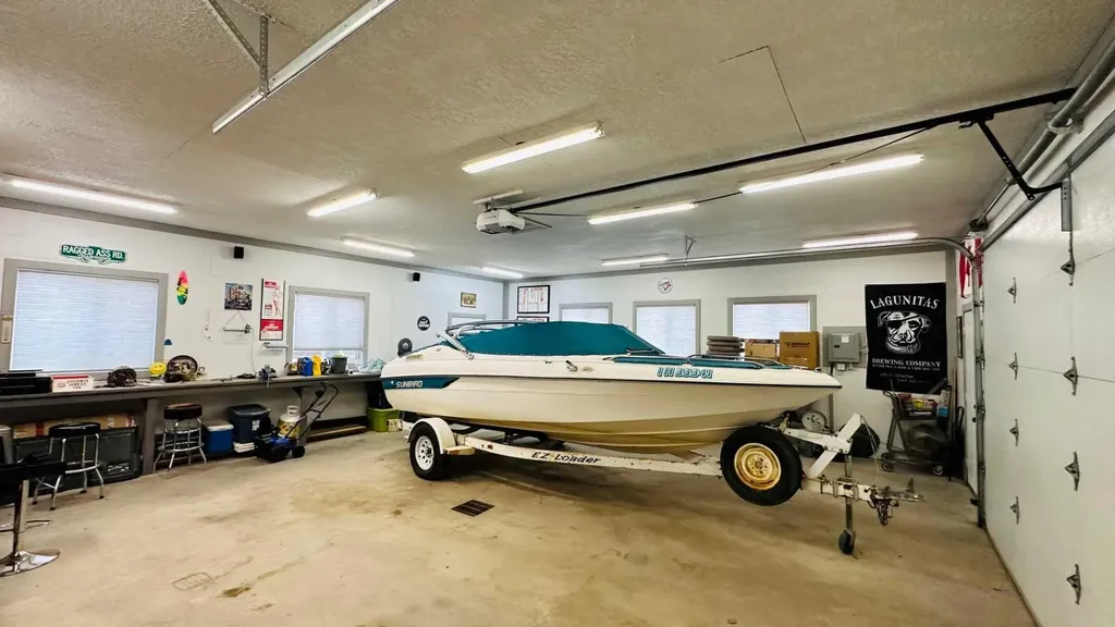 609 1 Street SW Drumheller AB T0J 0Y6