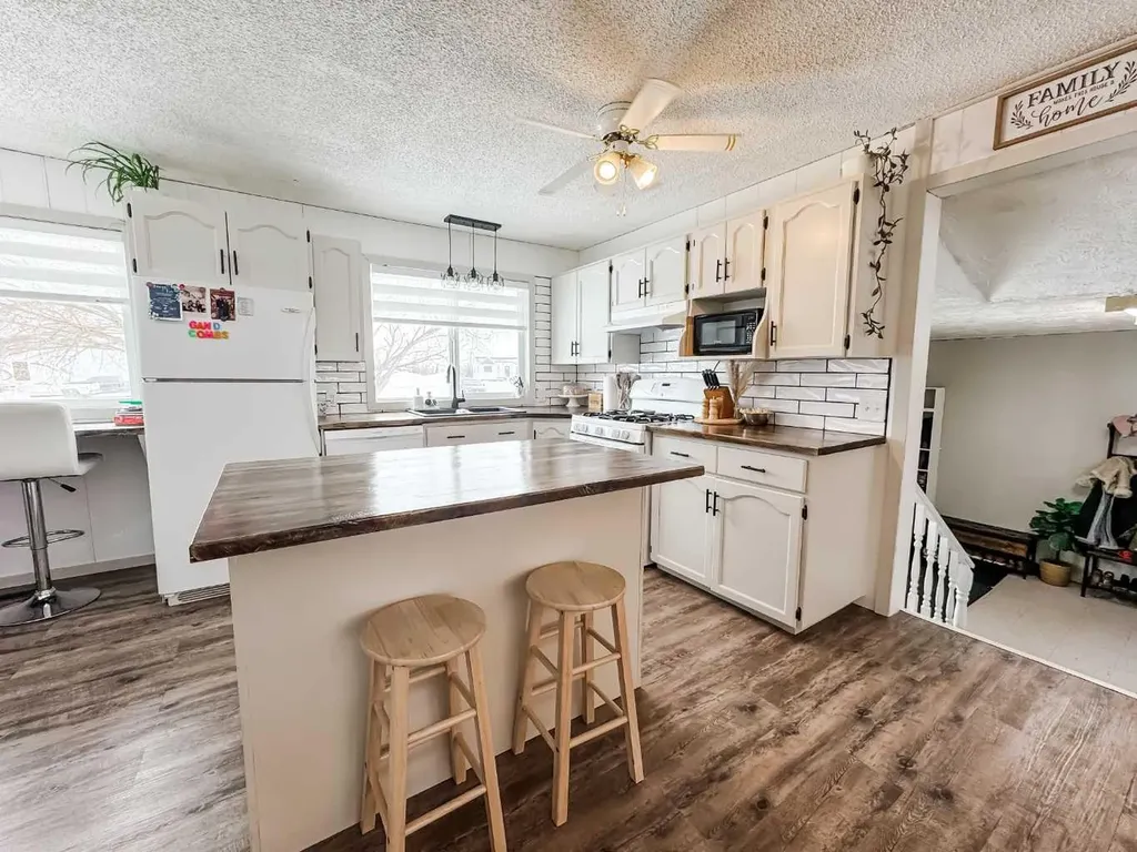 107401 Highway 697 Highway Rural Mackenzie County AB T0H2H0