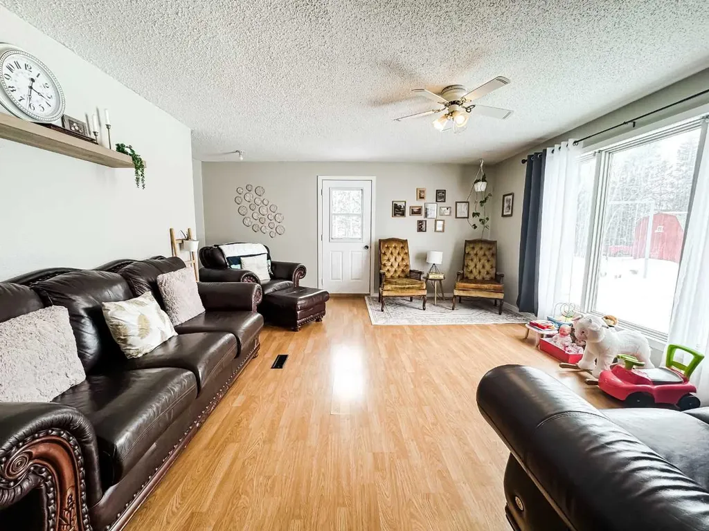 107401 Highway 697 Highway Rural Mackenzie County AB T0H2H0