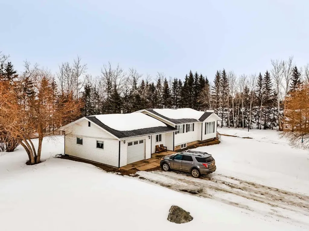 107401 Highway 697 Highway Rural Mackenzie County AB T0H2H0