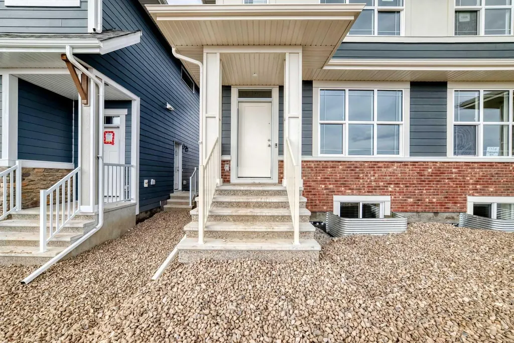 1328 Mahogany Boulevard SE Calgary AB T3M 3E1