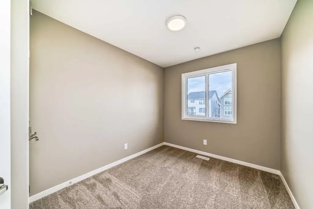 1328 Mahogany Boulevard SE Calgary AB T3M 3E1