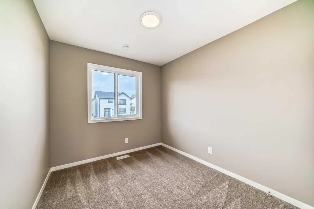 1328 Mahogany Boulevard SE Calgary AB T3M 3E1