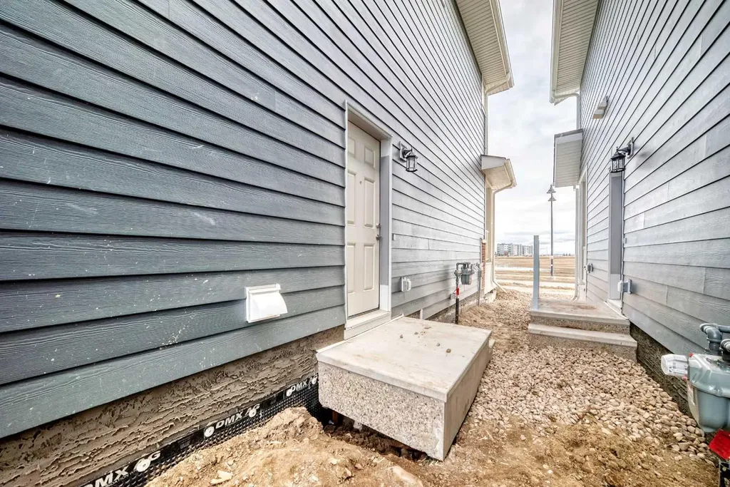 1328 Mahogany Boulevard SE Calgary AB T3M 3E1