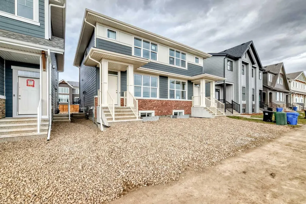 1328 Mahogany Boulevard SE Calgary AB T3M 3E1
