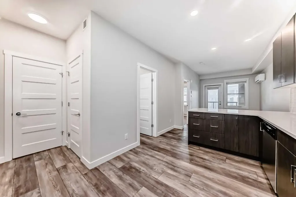 55 Wolf Hollow Crescent SE Calgary AB T2X 5K9