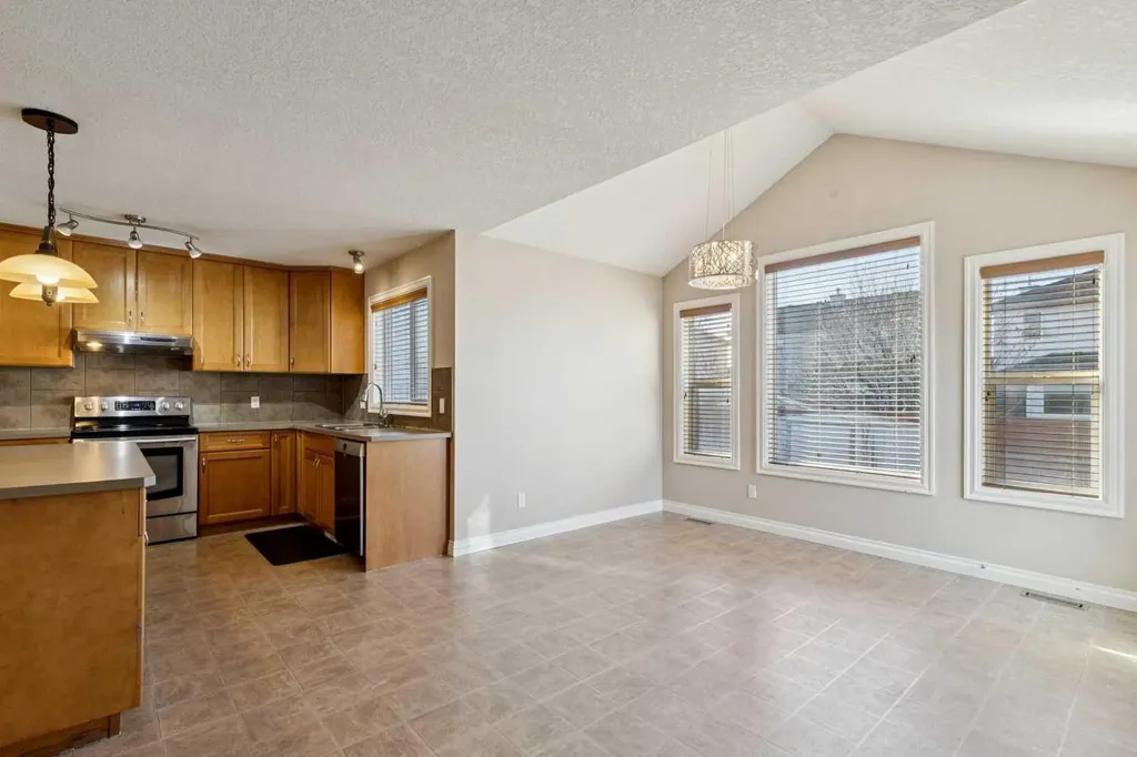 184 Cimarron Park Circle Okotoks AB T1S 2H5