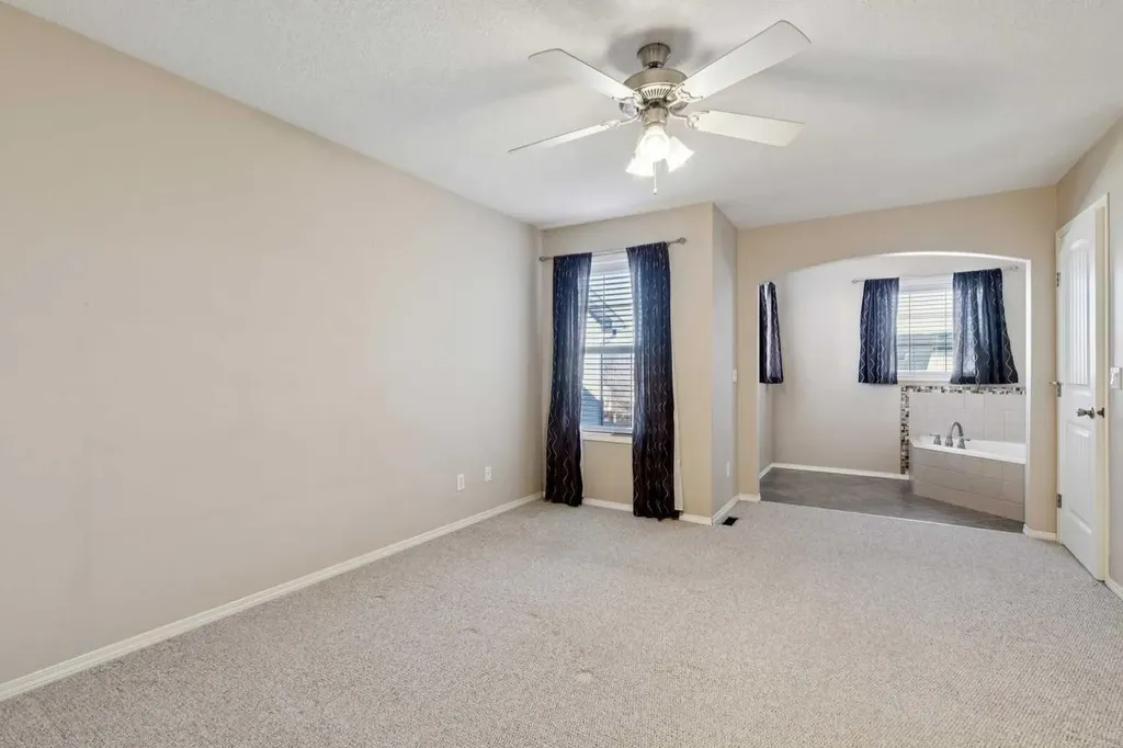 184 Cimarron Park Circle Okotoks AB T1S 2H5