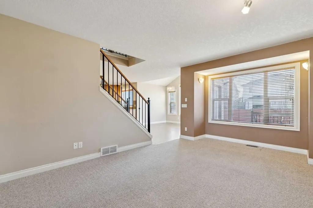 184 Cimarron Park Circle Okotoks AB T1S 2H5