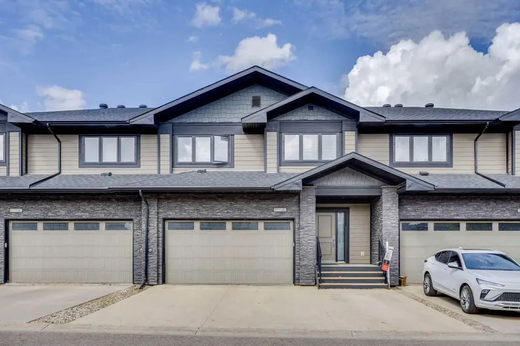 208 Sparrow Hawk Drive Fort Mcmurray AB T9K 0Y8