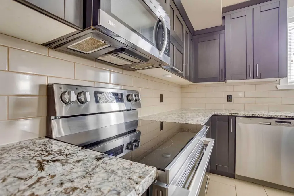 208 Sparrow Hawk Drive Fort Mcmurray AB T9K 0Y8