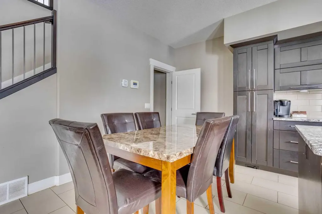 208 Sparrow Hawk Drive Fort Mcmurray AB T9K 0Y8