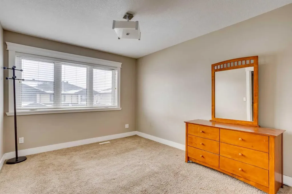 208 Sparrow Hawk Drive Fort Mcmurray AB T9K 0Y8