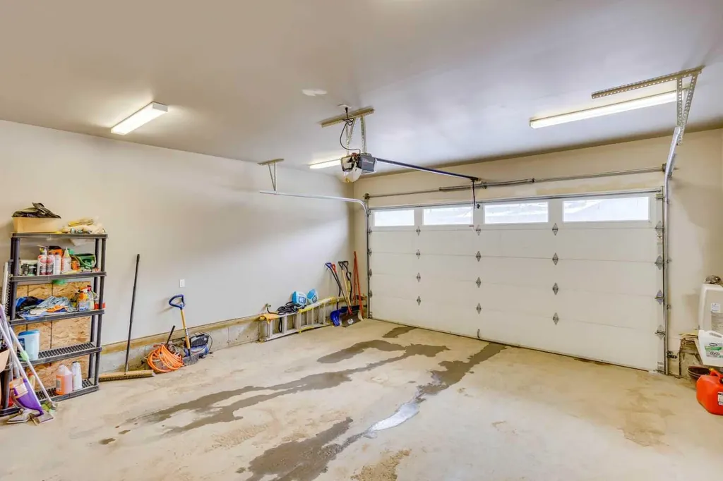 208 Sparrow Hawk Drive Fort Mcmurray AB T9K 0Y8