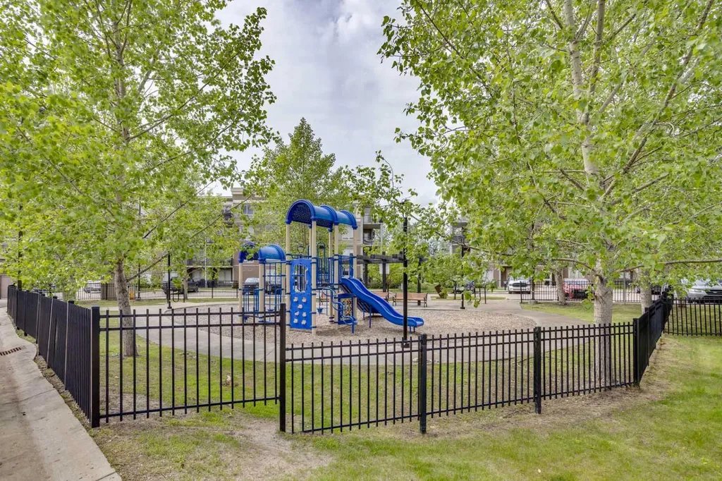 208 Sparrow Hawk Drive Fort Mcmurray AB T9K 0Y8
